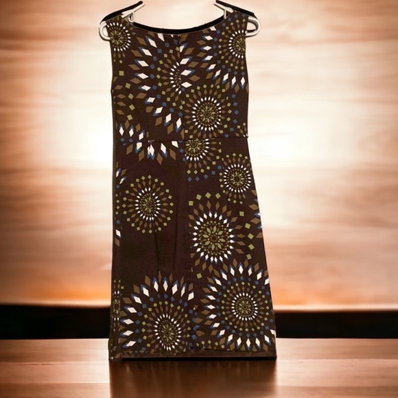 Dress - Picture 3 of 4